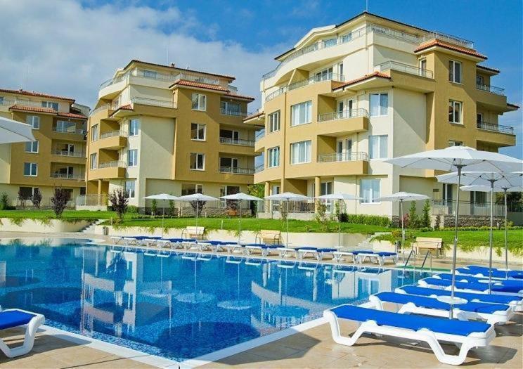 Аппартамент Pines Beach Resort Byala  Bagian luar foto